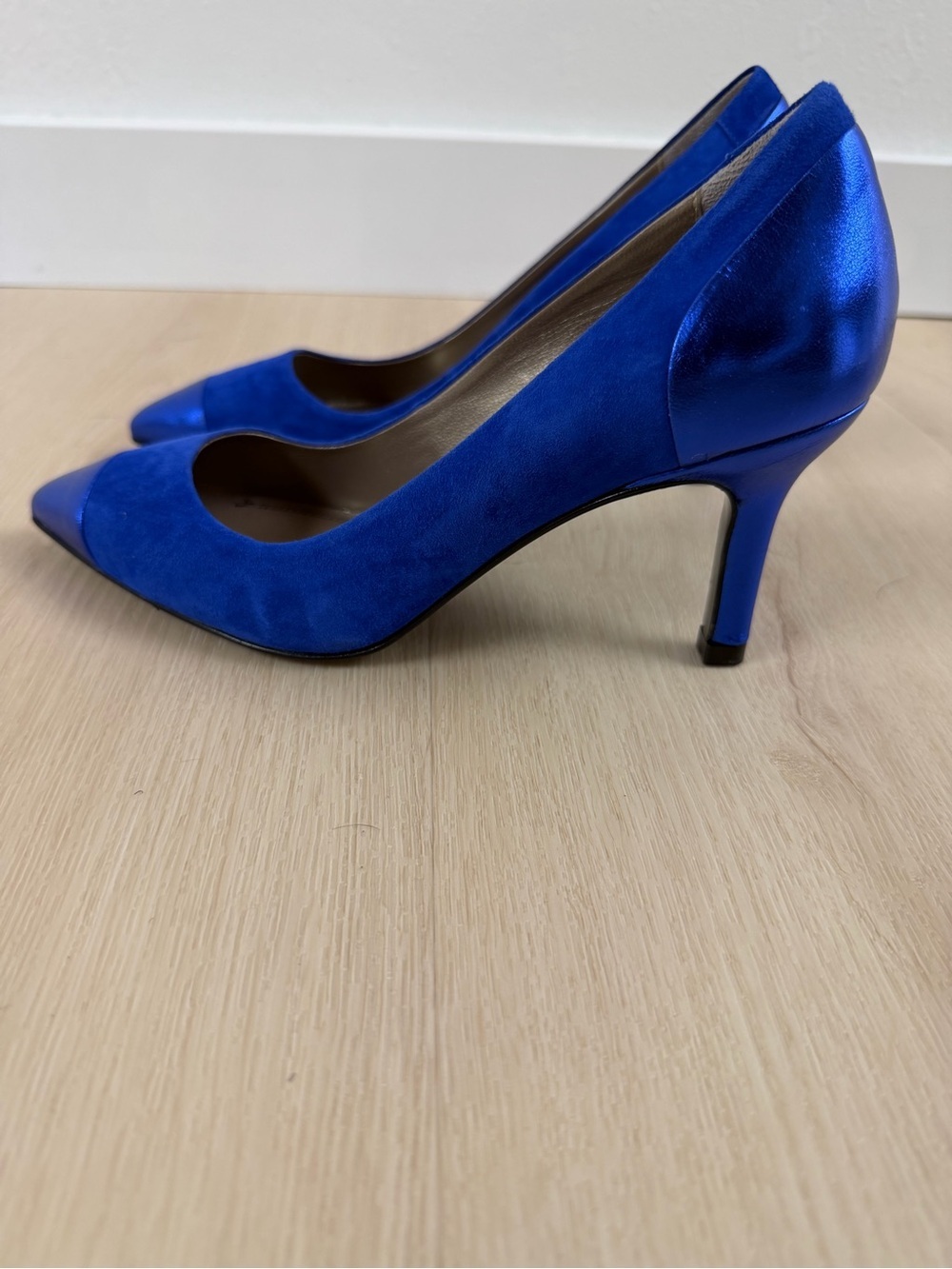 Sandro Cobalt Blue Suede Pointed Cap Toe Kitten Heels - Size 36 - Picture 3 of 5